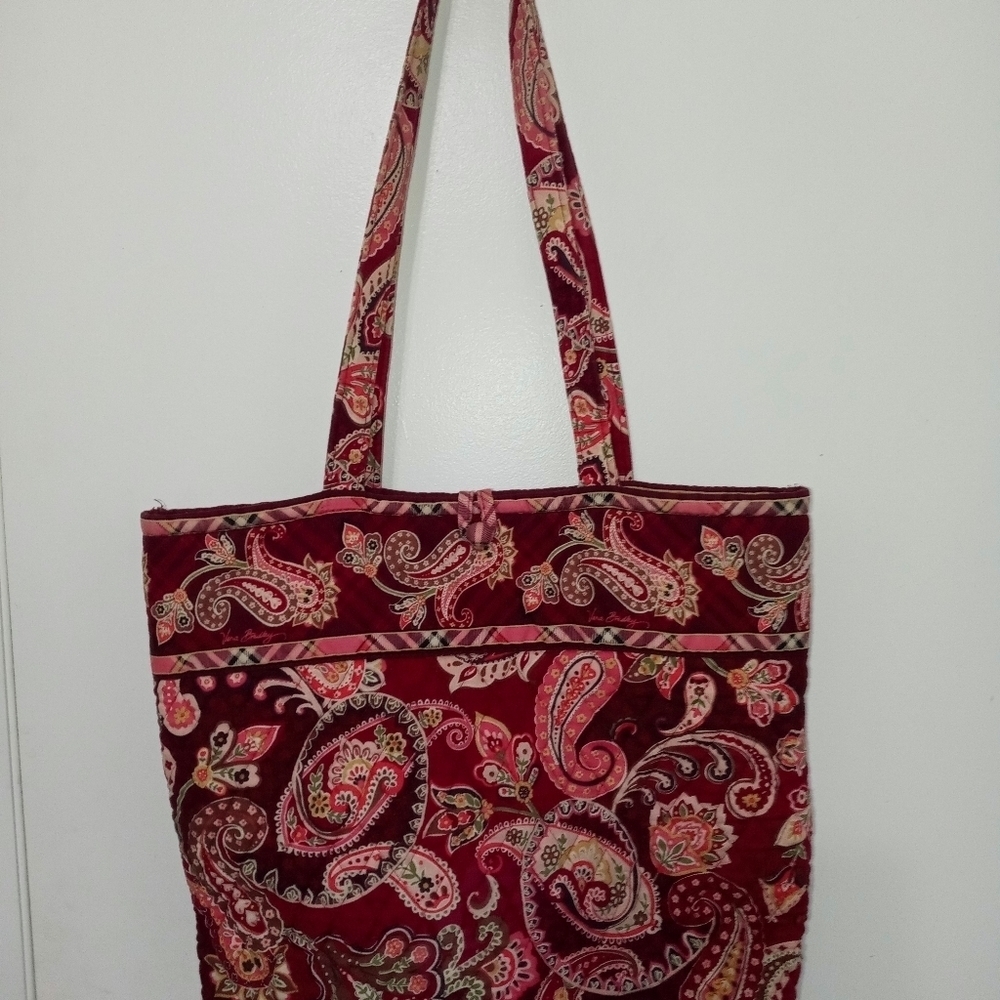 Vera Bradley Quilted Maroon Paisley Tote Bag plaid lining button closure pocket